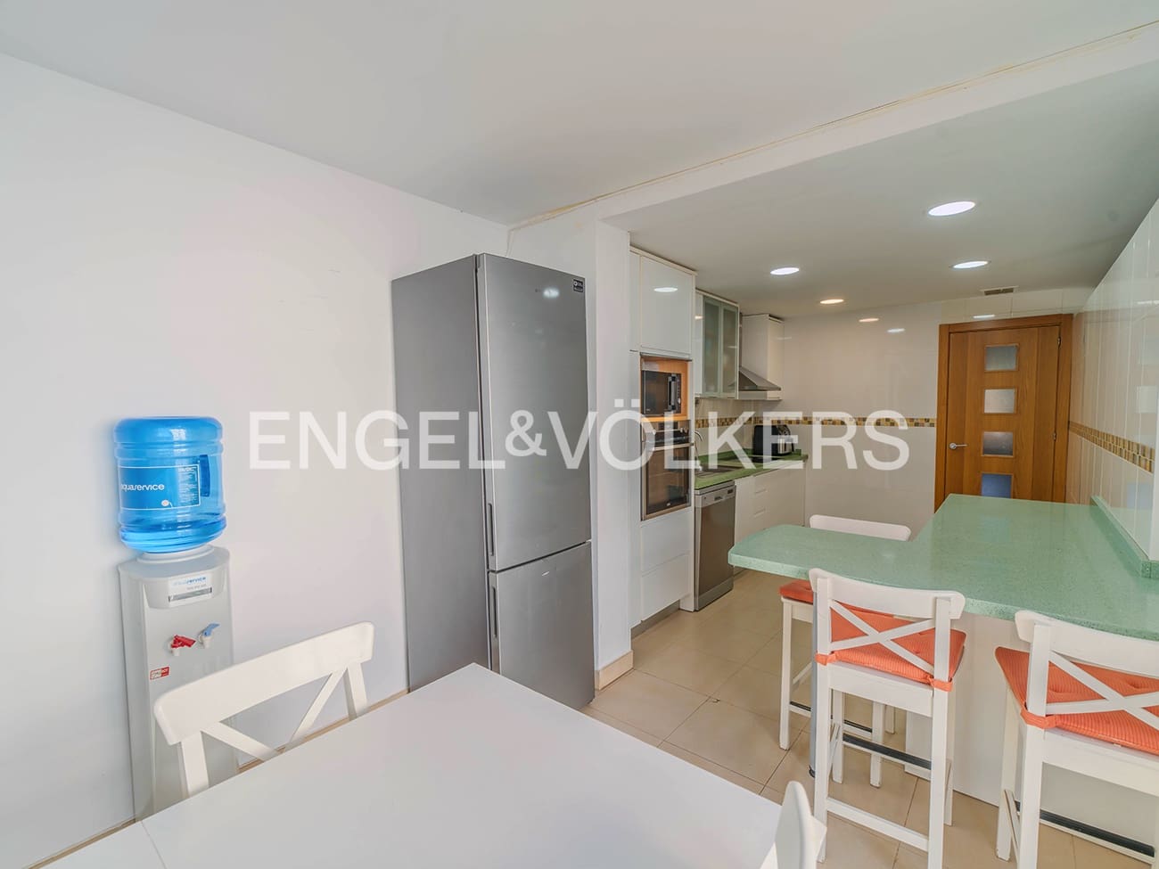 5 sovrum Bungalow till salu i Alicante stad med pool garage - 690 000 € (Ref: 9610226)