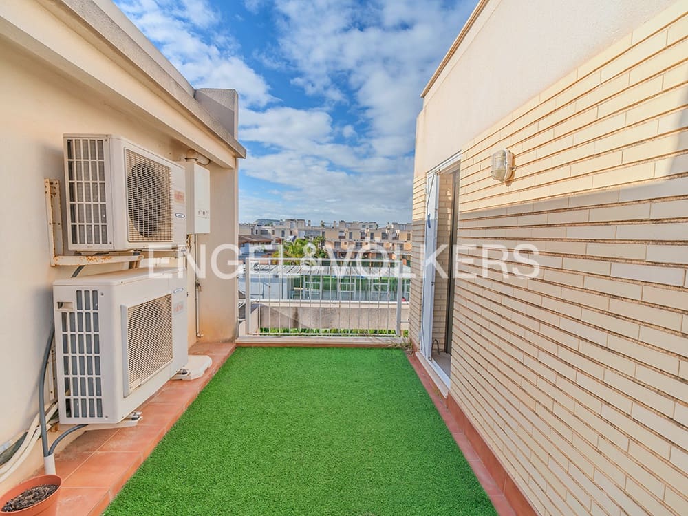 5 sovrum Bungalow till salu i Alicante stad med pool garage - 690 000 € (Ref: 9610226)