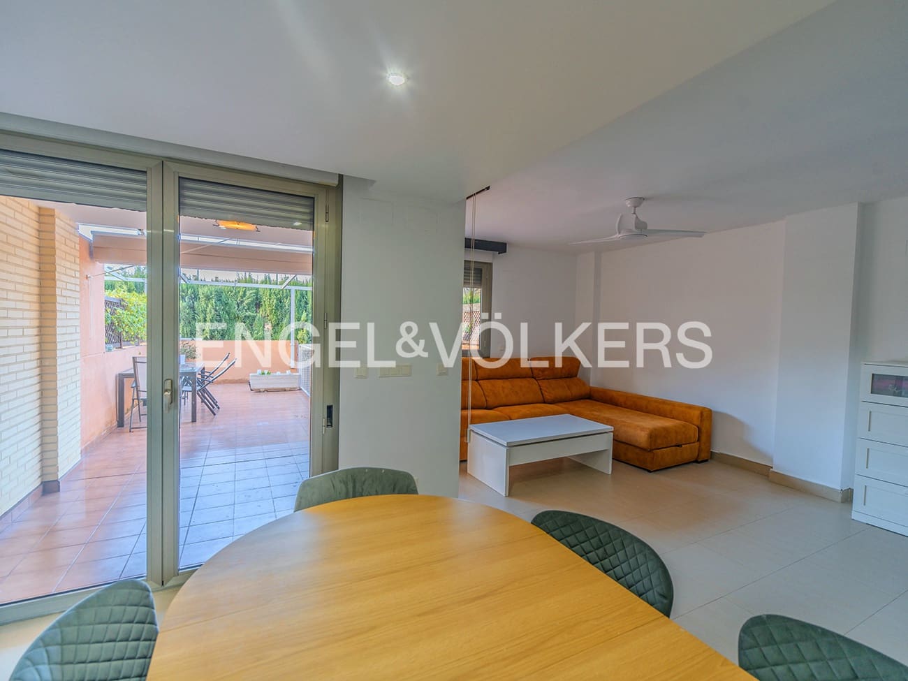 5 sovrum Bungalow till salu i Alicante stad med pool garage - 690 000 € (Ref: 9610226)