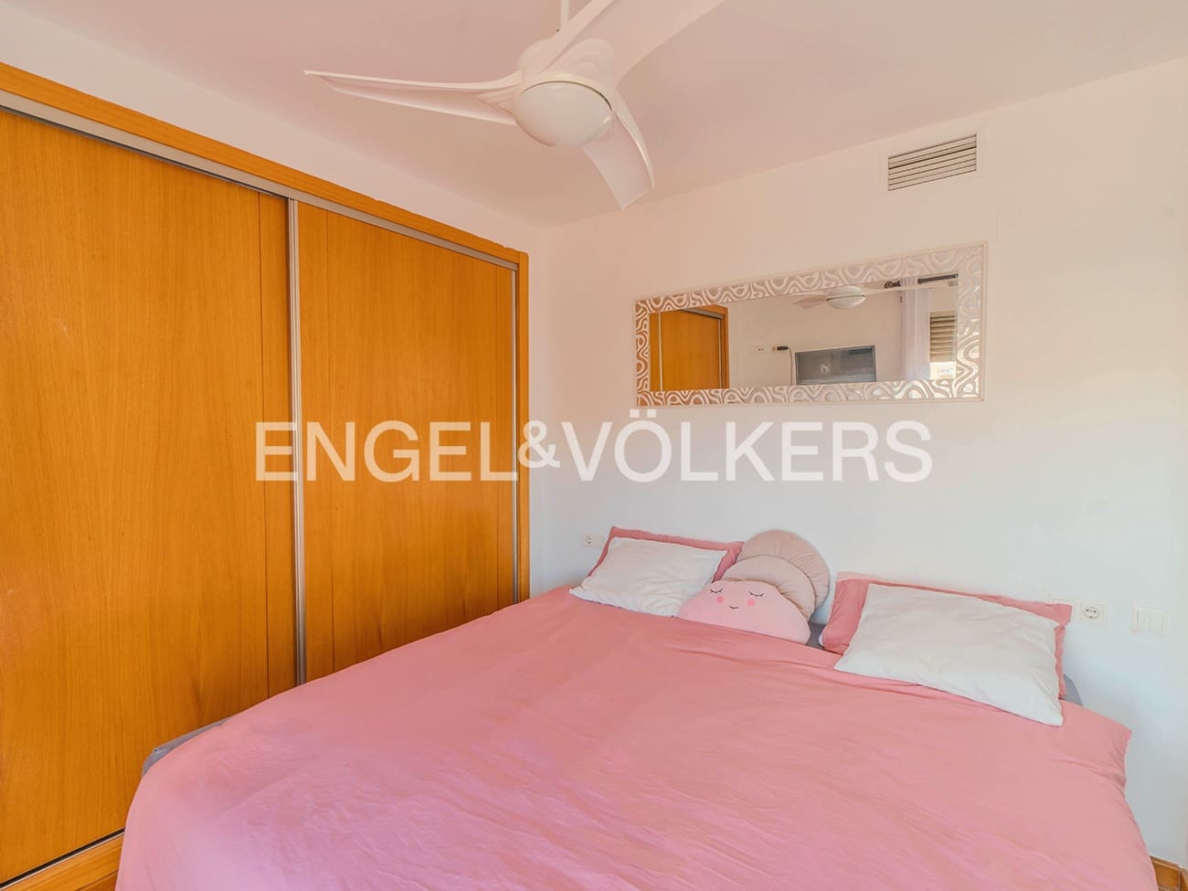 5 sovrum Bungalow till salu i Alicante stad med pool garage - 690 000 € (Ref: 9610226)