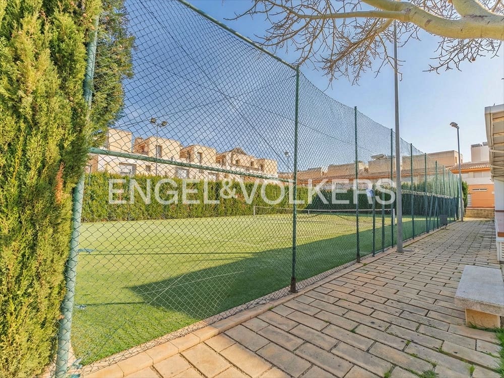 5 sovrum Bungalow till salu i Alicante stad med pool garage - 690 000 € (Ref: 9610226)