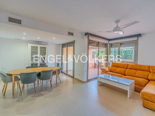 5 sovrum Bungalow till salu i Alicante Golf, Alicante stad med pool garage - 690 000 € (Ref: 9610226)