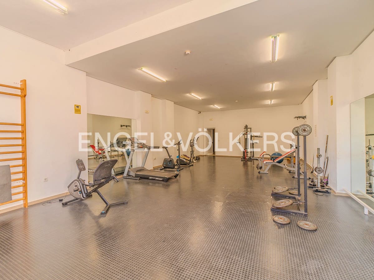 2 soveværelse Lejlighed til salg i Alicante by med swimmingpool garage - € 375.000 (Ref: 9626451)