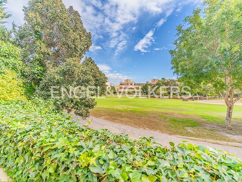 2 soveværelse Lejlighed til salg i Alicante by med swimmingpool garage - € 375.000 (Ref: 9626451)