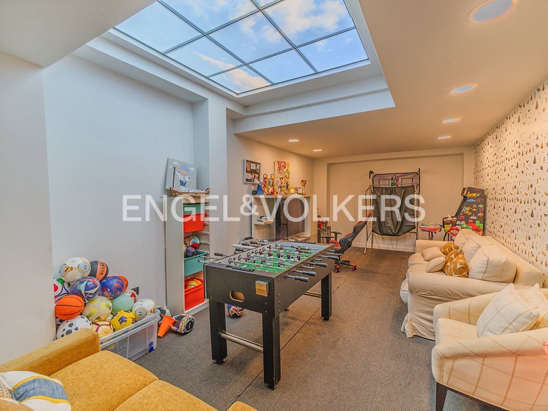 Chalet de 5 habitaciones en Alicante / Alacant ciudad en venta con piscina garaje - 1.650.000 € (Ref: 9626486)