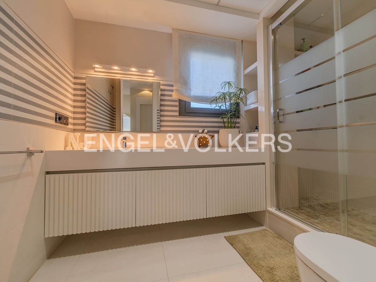 Chalet de 5 habitaciones en Alicante / Alacant ciudad en venta con piscina garaje - 1.650.000 € (Ref: 9626486)