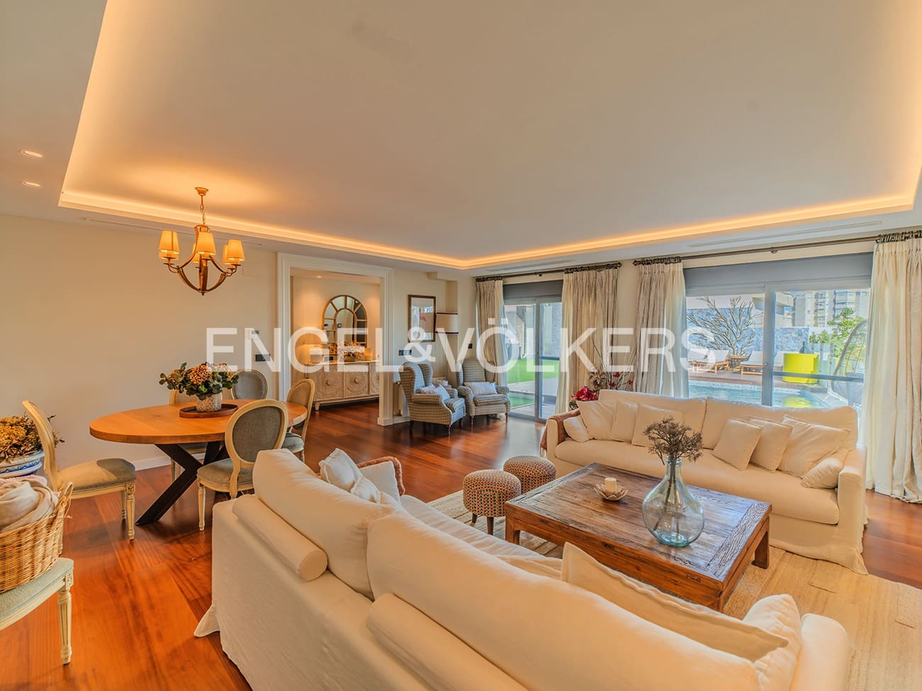 Chalet de 5 habitaciones en Alicante / Alacant ciudad en venta con piscina garaje - 1.650.000 € (Ref: 9626486)