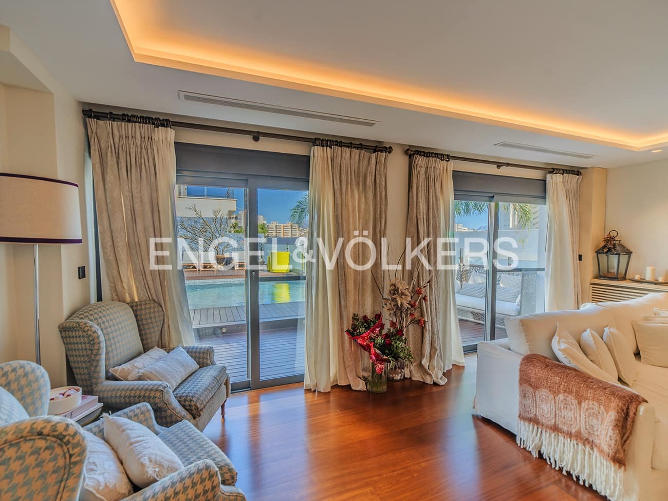 Chalet de 5 habitaciones en Alicante / Alacant ciudad en venta con piscina garaje - 1.650.000 € (Ref: 9626486)