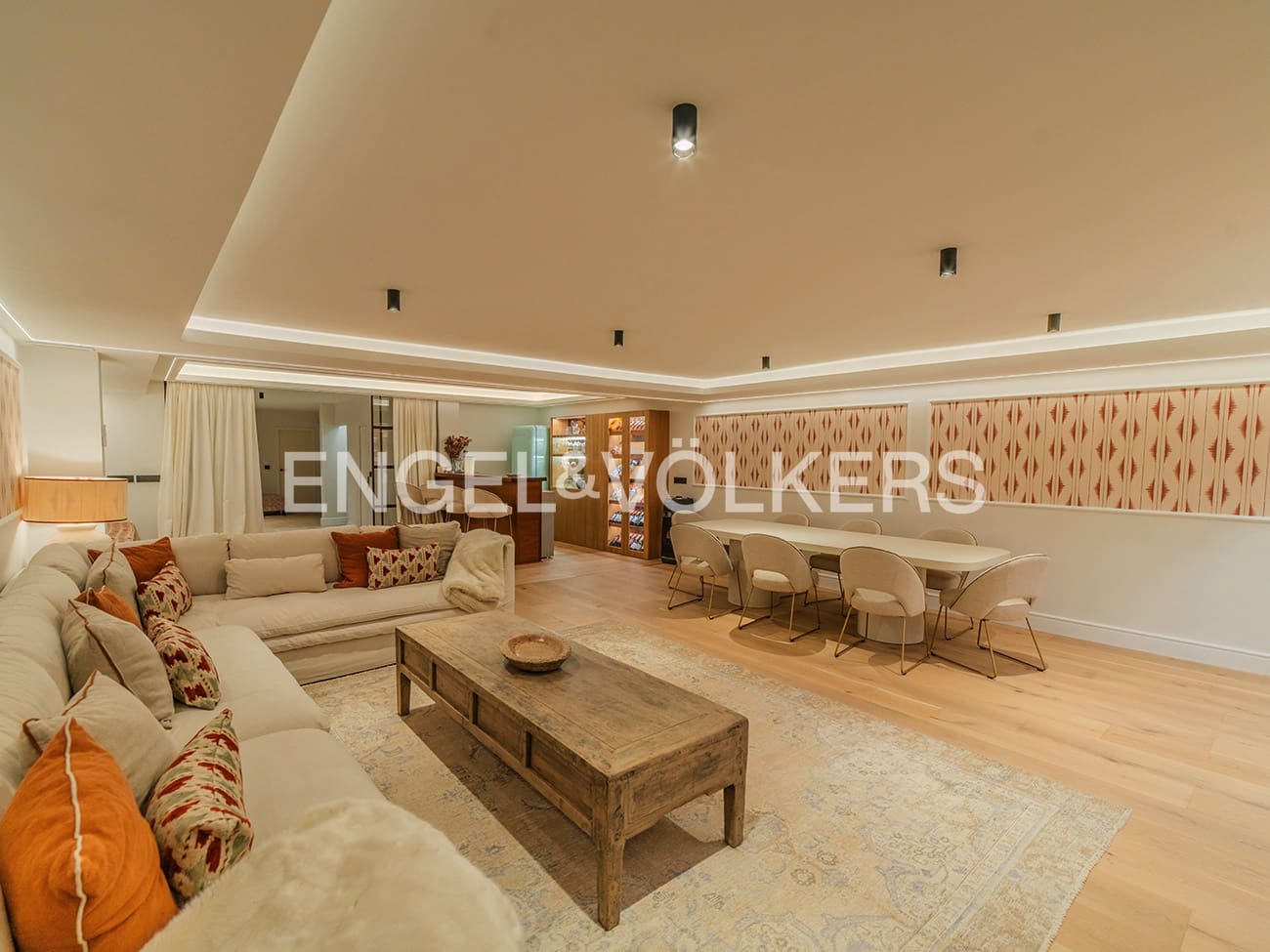 Chalet de 5 habitaciones en Alicante / Alacant ciudad en venta con piscina garaje - 1.650.000 € (Ref: 9626486)