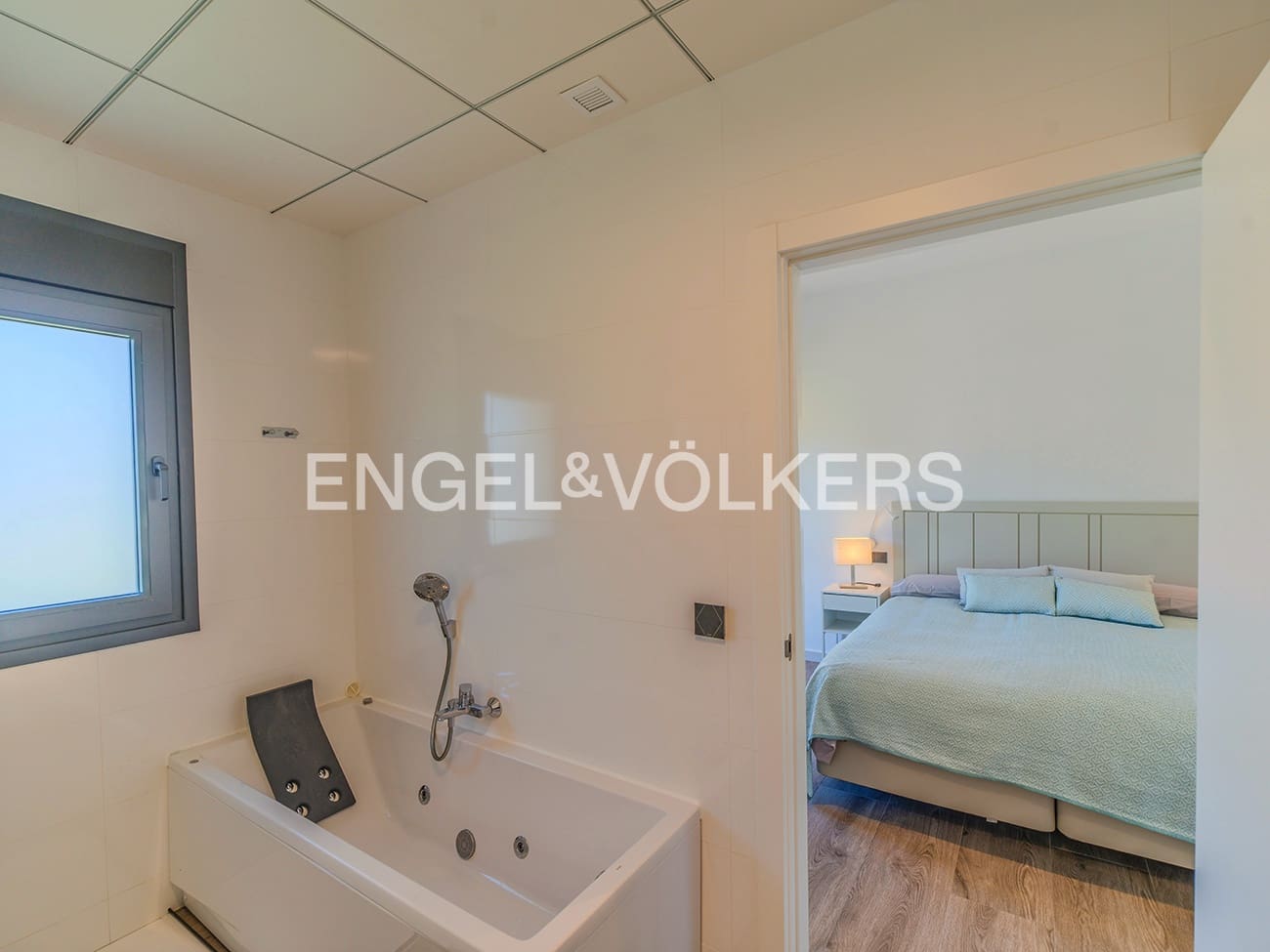 4 sovrum Villa till salu i Alicante stad med pool garage - 1 249 000 € (Ref: 9626652)