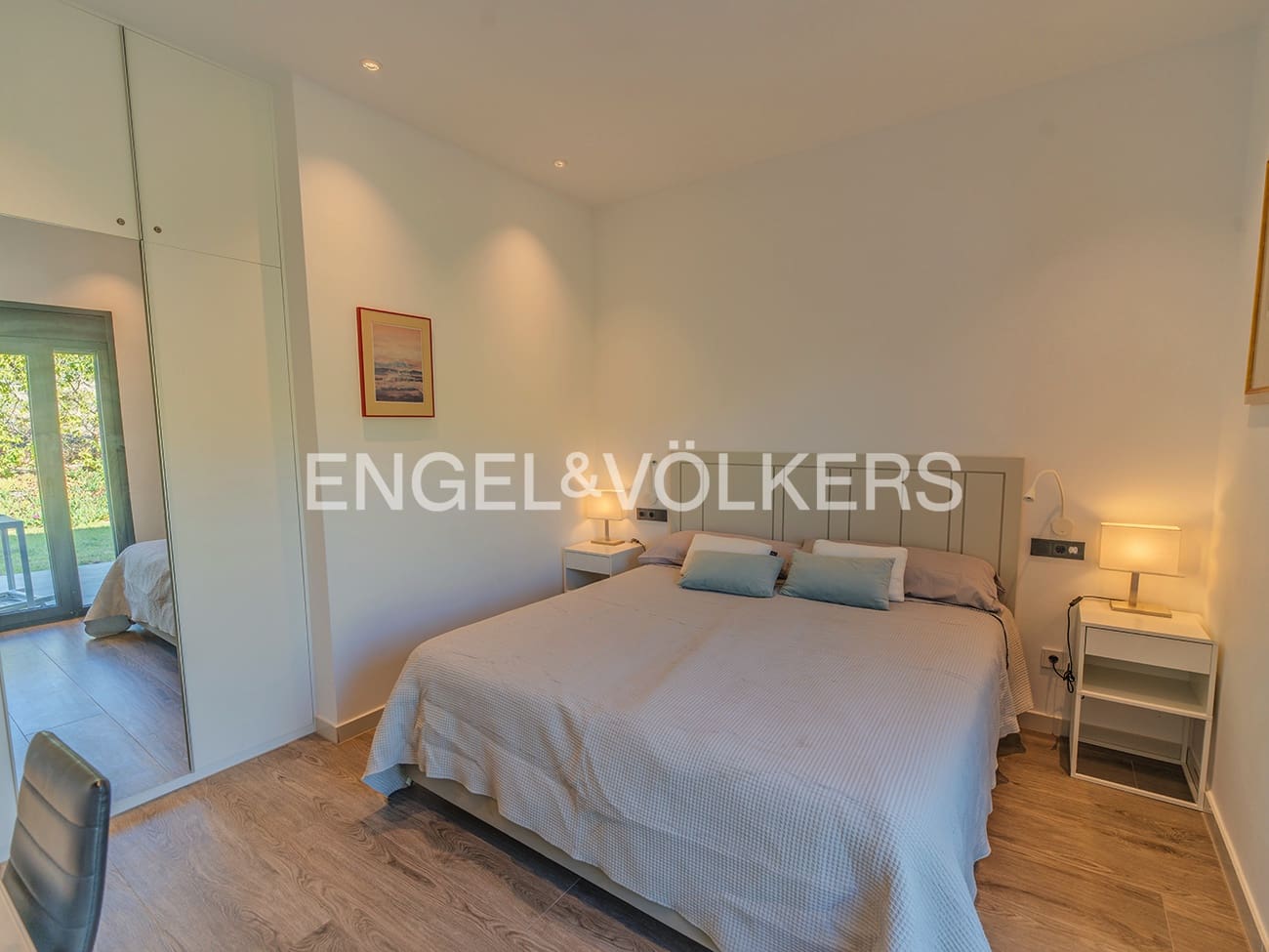 4 sovrum Villa till salu i Alicante stad med pool garage - 1 249 000 € (Ref: 9626652)