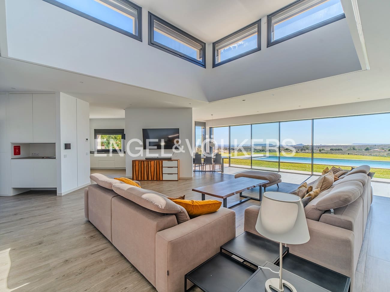 4 sovrum Villa till salu i Alicante stad med pool garage - 1 249 000 € (Ref: 9626652)