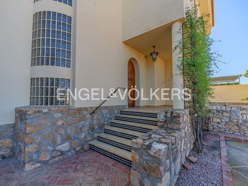 6 chambre Villa/Maison à vendre à Muchamiel / Mutxamel avec piscine garage - 850 000 € (Ref: 9628261)