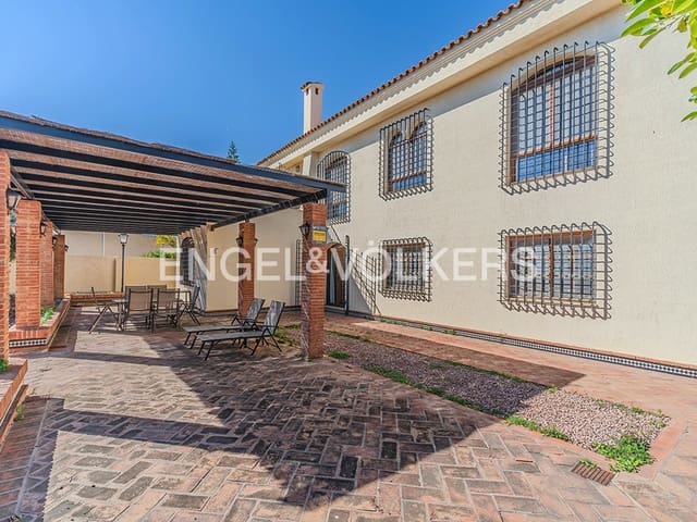 6 chambre Villa/Maison à vendre à Muchamiel / Mutxamel avec piscine garage - 850 000 € (Ref: 9628261)