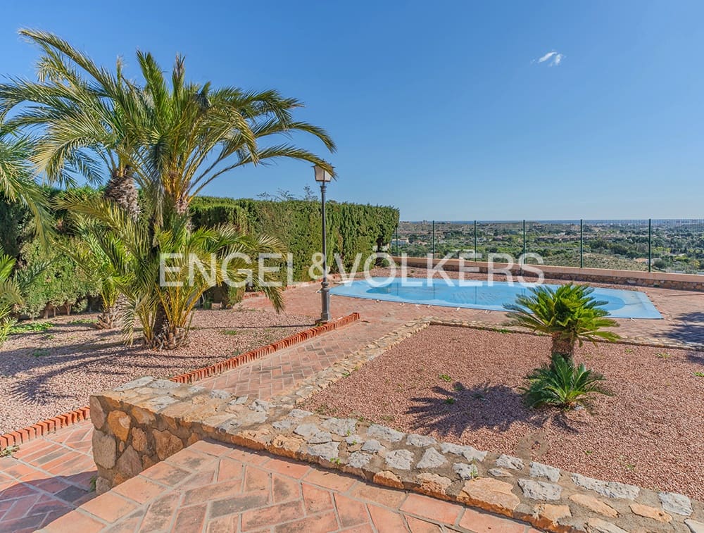 6 chambre Villa/Maison à vendre à Muchamiel / Mutxamel avec piscine garage - 850 000 € (Ref: 9628261)