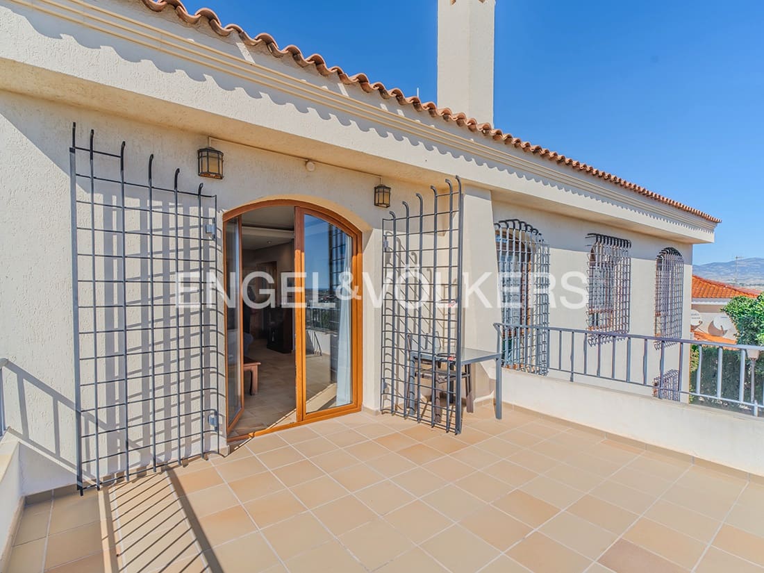 6 chambre Villa/Maison à vendre à Muchamiel / Mutxamel avec piscine garage - 850 000 € (Ref: 9628261)