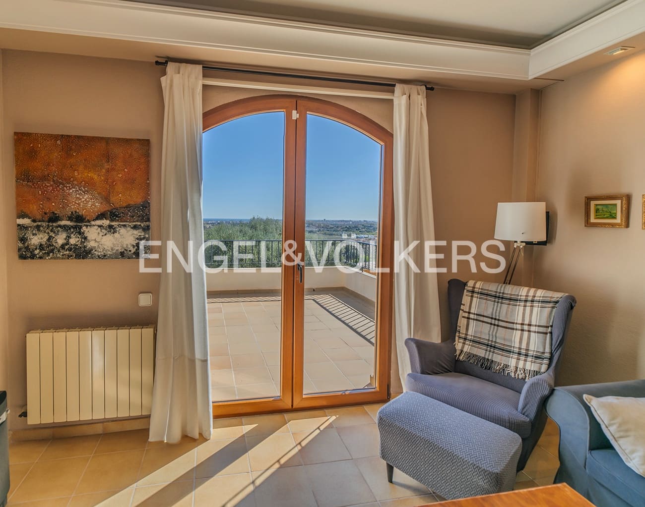 6 chambre Villa/Maison à vendre à Muchamiel / Mutxamel avec piscine garage - 850 000 € (Ref: 9628261)