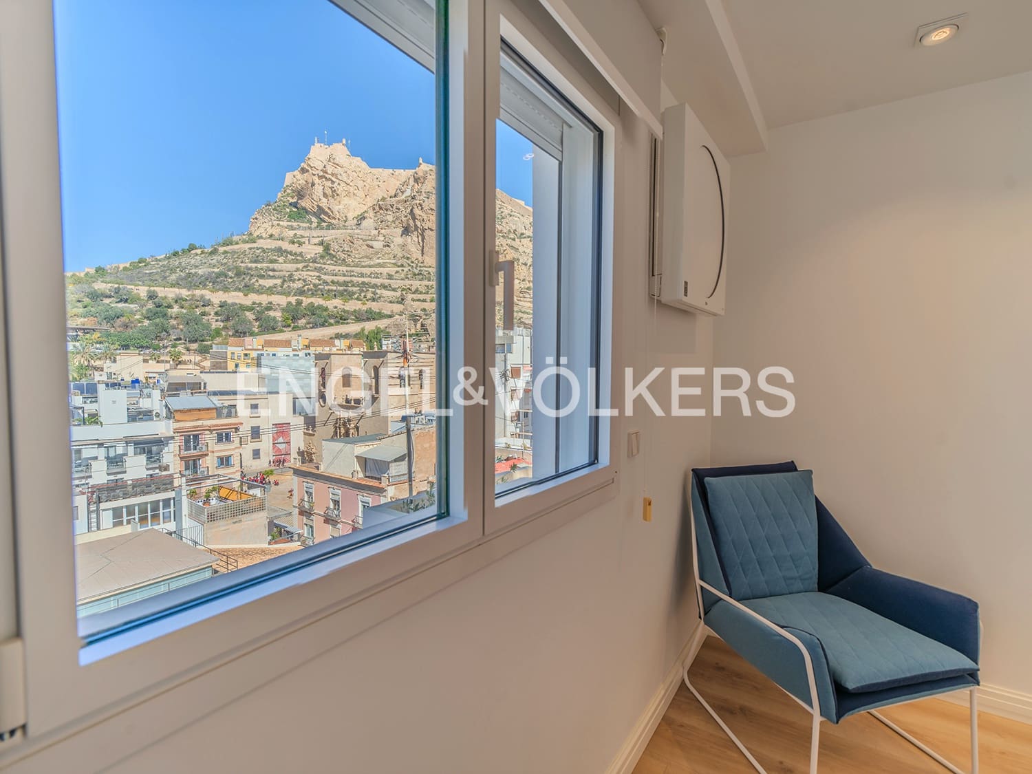 Ático de 3 habitaciones en Alicante / Alacant ciudad en venta - 1.600.000 € (Ref: 9628347)