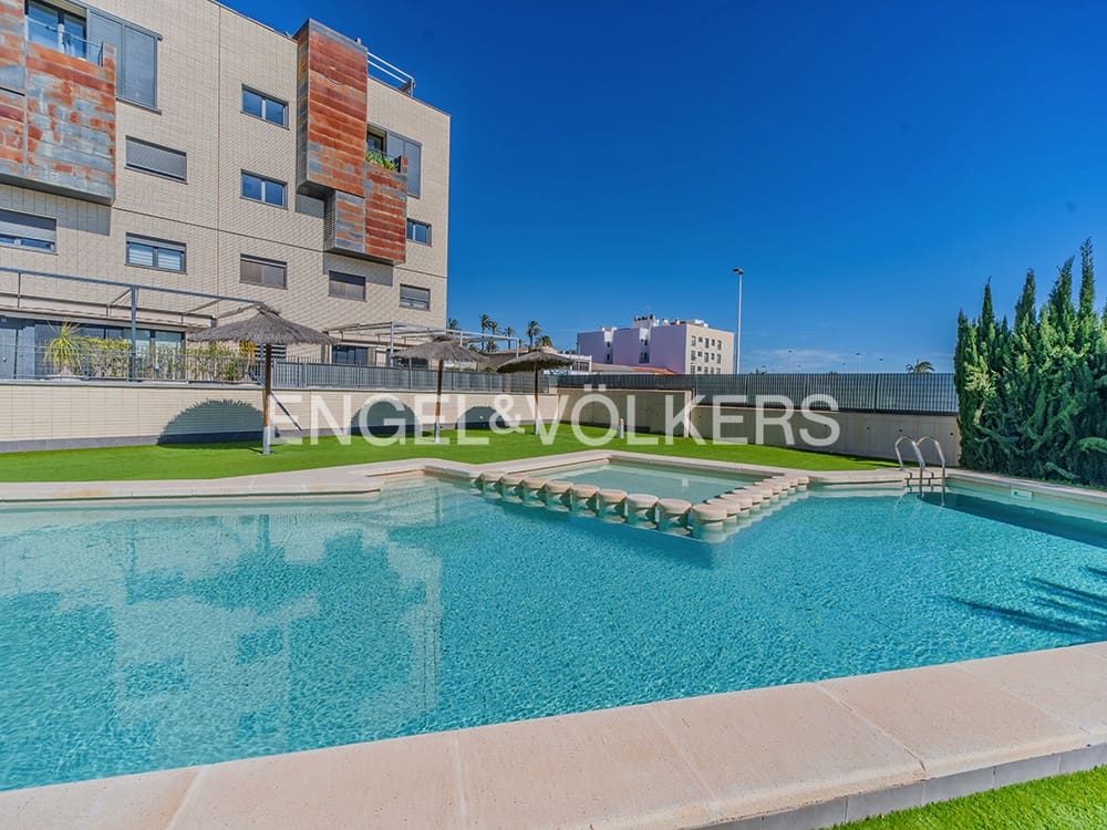 Ático de 3 habitaciones en Elche / Elx en venta con piscina garaje - 455.000 € (Ref: 9628360)