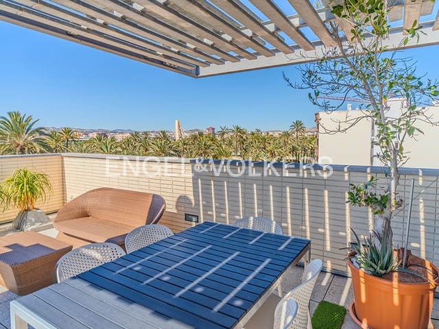 3 makuuhuone Kattohuoneisto myytävänä paikassa El Raval - Portes Encarnades, Elche / Elx mukana uima-altaan 
autotalli - 455 000 € (Ref: 9628360)