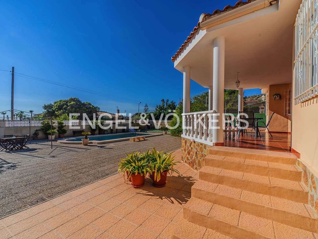 3 sovrum Villa till salu i Muchamiel / Mutxamel med pool - 449 000 € (Ref: 9628411)