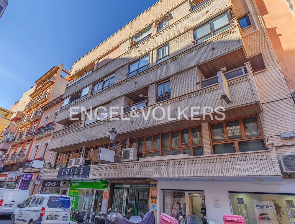 3 chambre Appartement à vendre à Alicante ville - 370 000 € (Ref: 9629214)