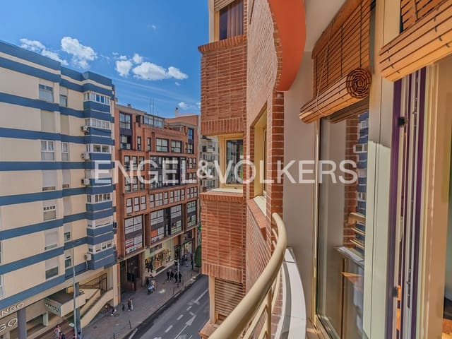 3 Zimmer Apartment zu verkaufen in Ensanche - Diputacion, Alicante / Alacant Stadt mit Garage - 795.000 € (Ref: 9677909)