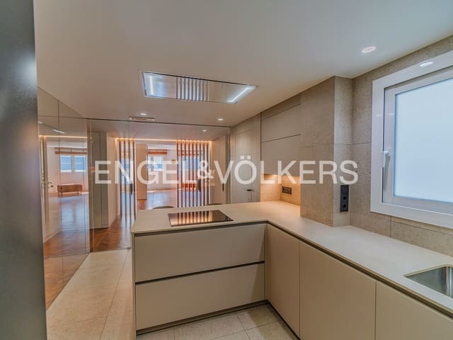 3 Zimmer Apartment zu verkaufen in Ensanche - Diputacion, Alicante / Alacant Stadt mit Garage - 795.000 € (Ref: 9677909)