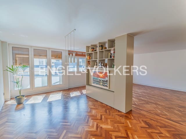 3 Zimmer Apartment zu verkaufen in Ensanche - Diputacion, Alicante / Alacant Stadt mit Garage - 795.000 € (Ref: 9677909)