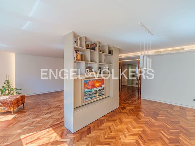 3 Zimmer Apartment zu verkaufen in Ensanche - Diputacion, Alicante / Alacant Stadt mit Garage - 795.000 € (Ref: 9677909)