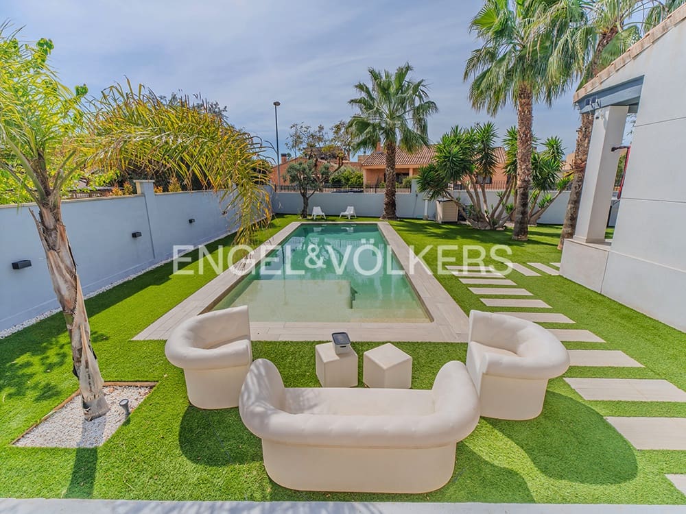 7 bedroom Villa for sale in Muchamiel / Mutxamel with pool garage - € 1,100,000 (Ref: 9679187)