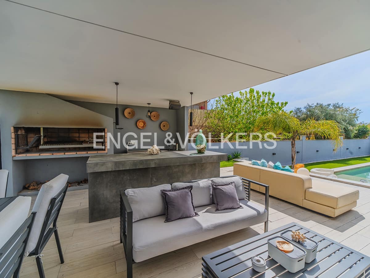 7 bedroom Villa for sale in Muchamiel / Mutxamel with pool garage - € 1,100,000 (Ref: 9679187)