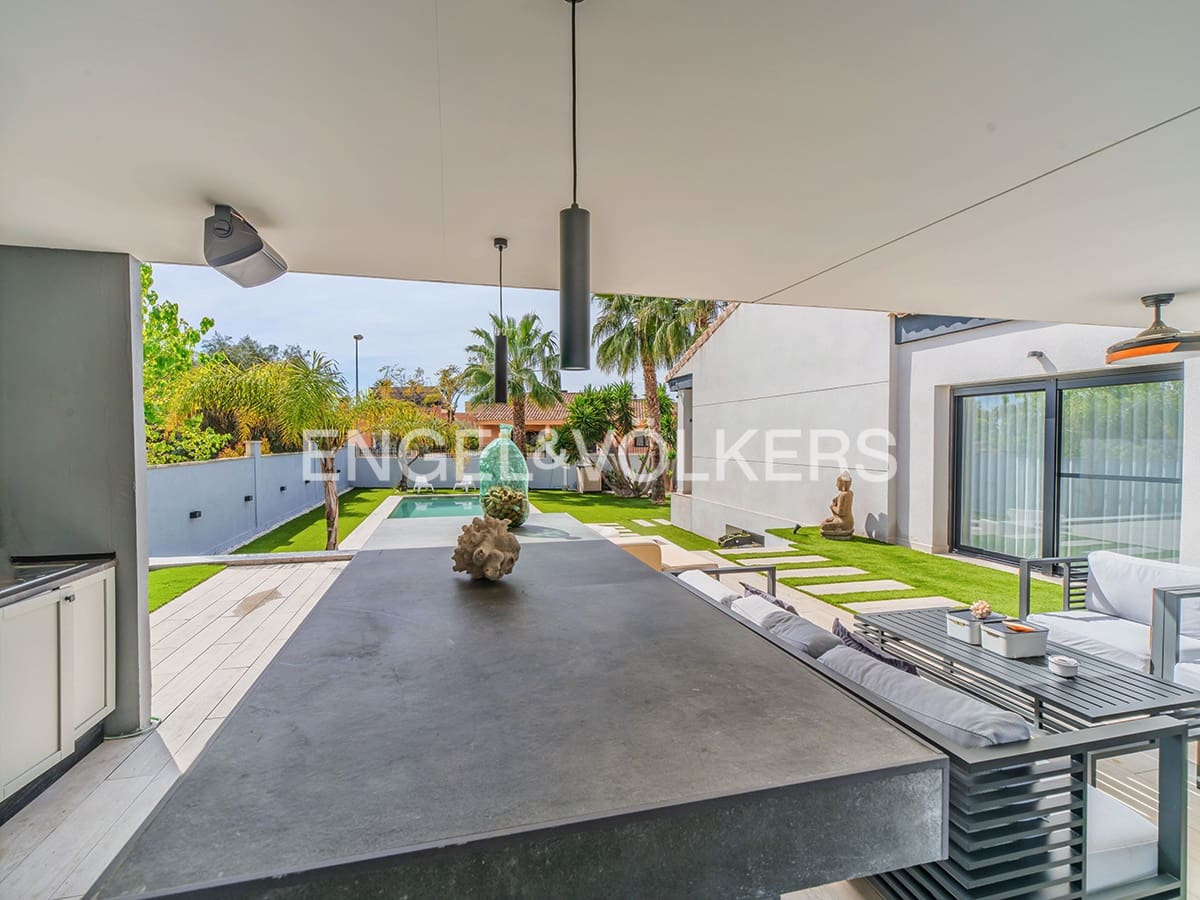 7 bedroom Villa for sale in Muchamiel / Mutxamel with pool garage - € 1,100,000 (Ref: 9679187)