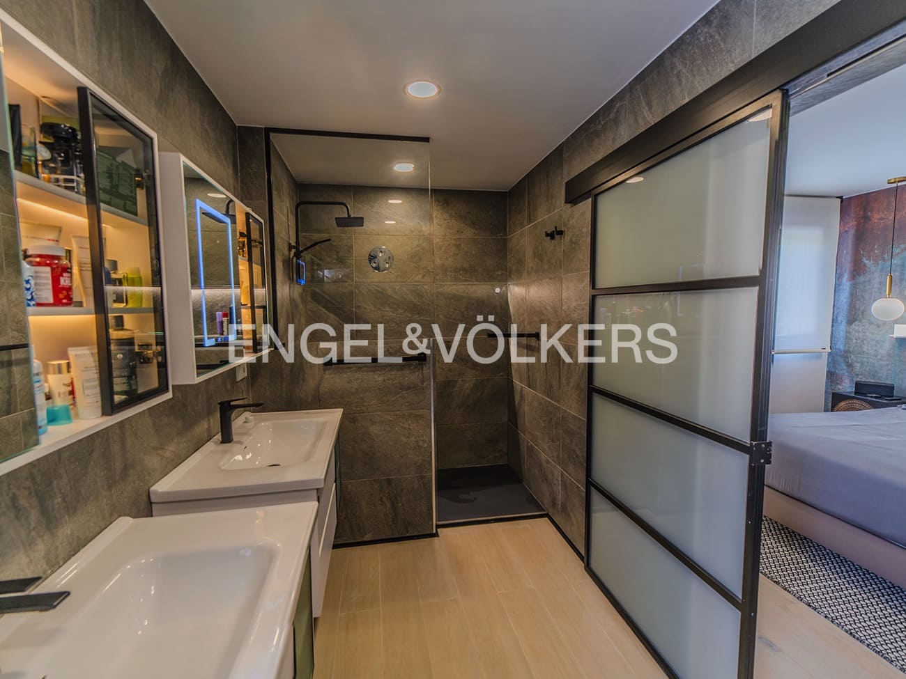 7 bedroom Villa for sale in Muchamiel / Mutxamel with pool garage - € 1,100,000 (Ref: 9679187)