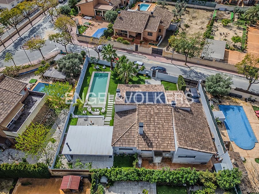 7 bedroom Villa for sale in Muchamiel / Mutxamel with pool garage - € 1,100,000 (Ref: 9679187)