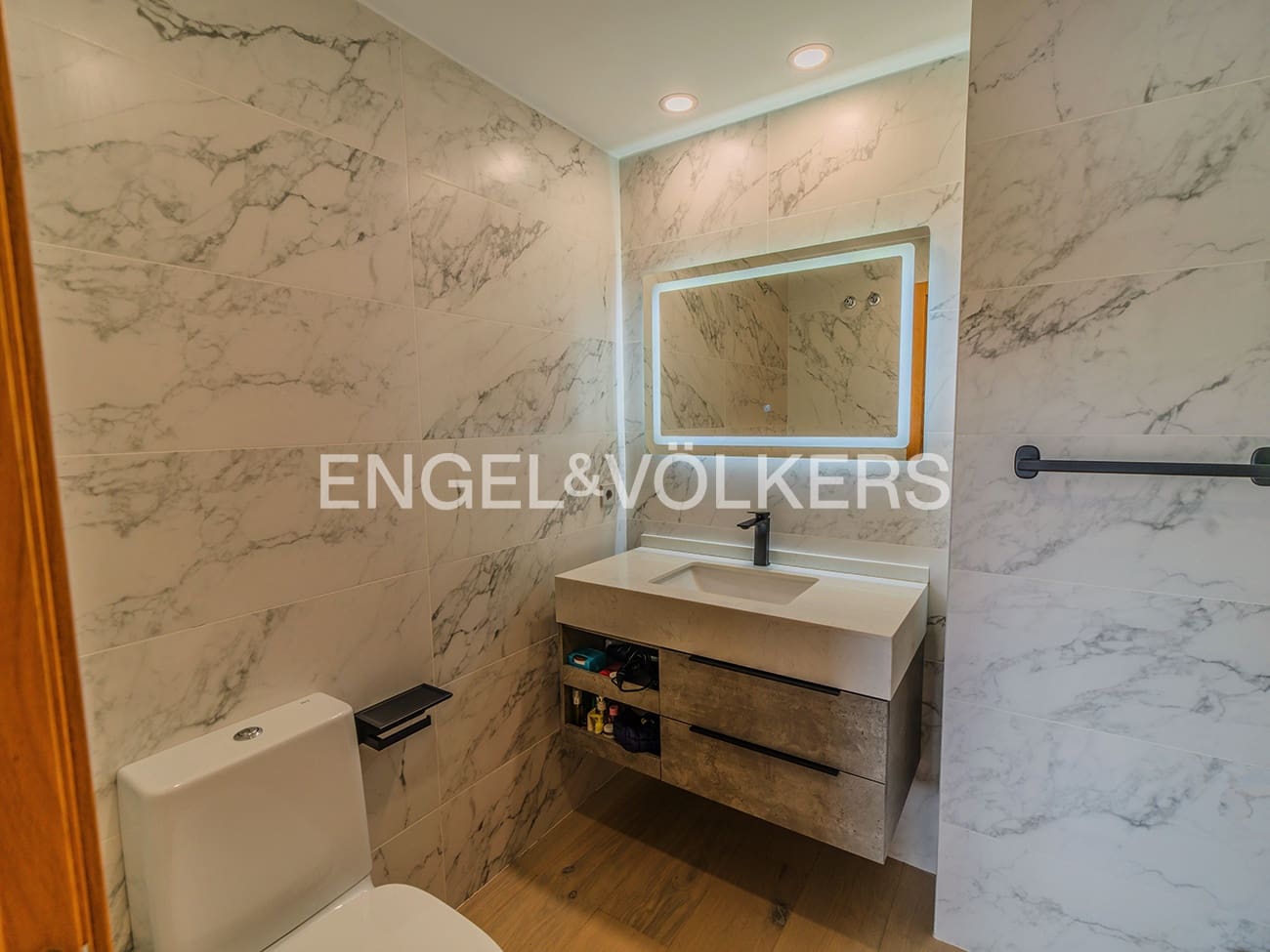 7 bedroom Villa for sale in Muchamiel / Mutxamel with pool garage - € 1,100,000 (Ref: 9679187)