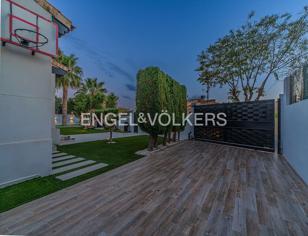 7 makuuhuone Huvila myytävänä paikassa Muchamiel / Mutxamel mukana uima-altaan 
autotalli - 1 100 000 € (Ref: 9679187)