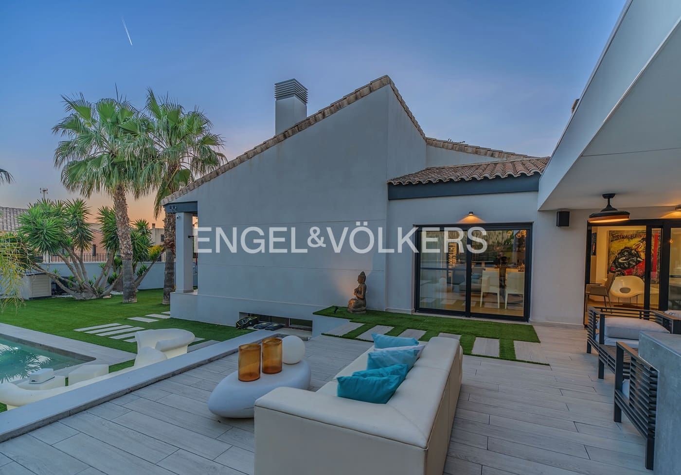 7 makuuhuone Huvila myytävänä paikassa Muchamiel / Mutxamel mukana uima-altaan 
autotalli - 1 100 000 € (Ref: 9679187)