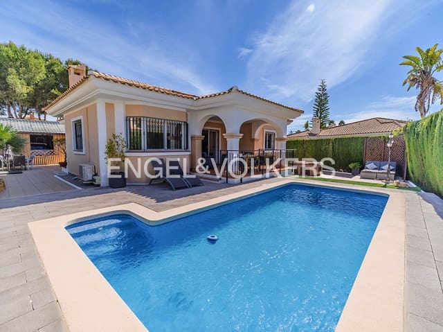 Chalet de 4 habitaciones en Muchamiel / Mutxamel en venta con piscina garaje - 599.000 € (Ref: 9708045)