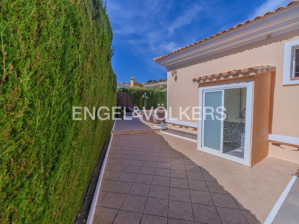 4 makuuhuone Huvila myytävänä paikassa Muchamiel / Mutxamel mukana uima-altaan 
autotalli - 599 000 € (Ref: 9708045)