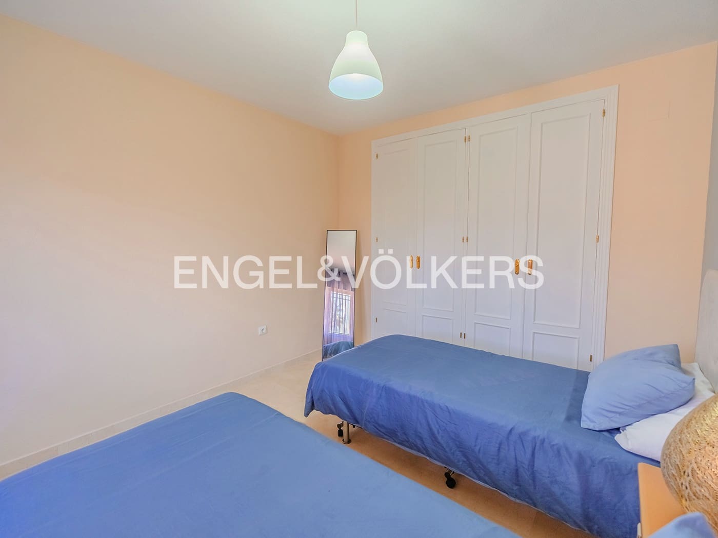 4 makuuhuone Huvila myytävänä paikassa Muchamiel / Mutxamel mukana uima-altaan 
autotalli - 599 000 € (Ref: 9708045)