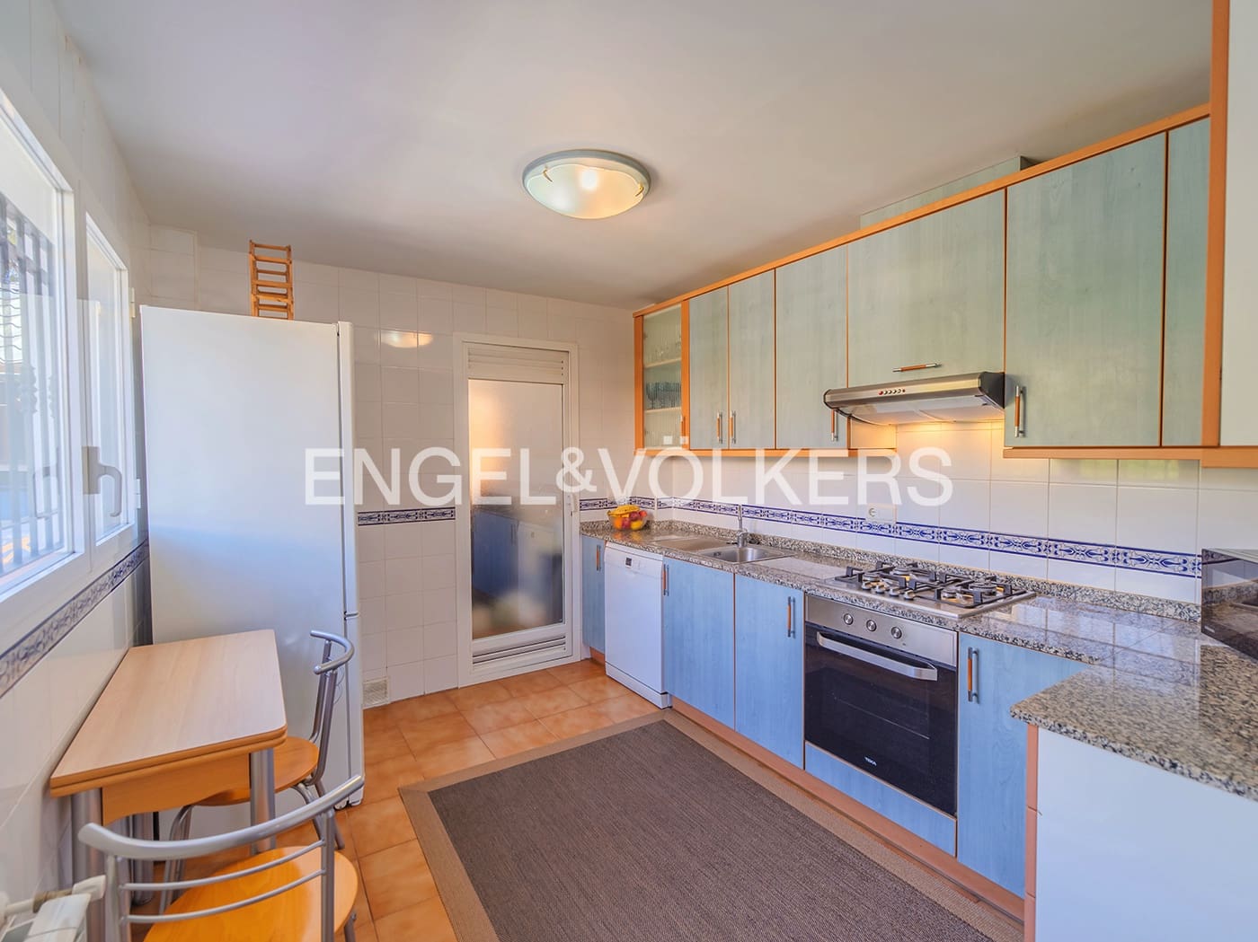 4 makuuhuone Huvila myytävänä paikassa Muchamiel / Mutxamel mukana uima-altaan 
autotalli - 599 000 € (Ref: 9708045)