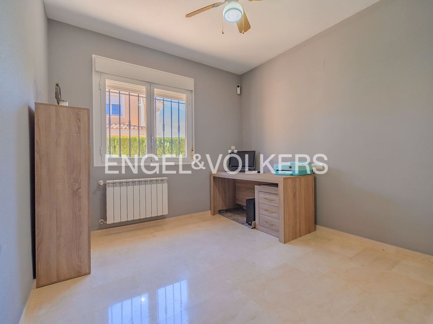 4 makuuhuone Huvila myytävänä paikassa Muchamiel / Mutxamel mukana uima-altaan 
autotalli - 599 000 € (Ref: 9708045)