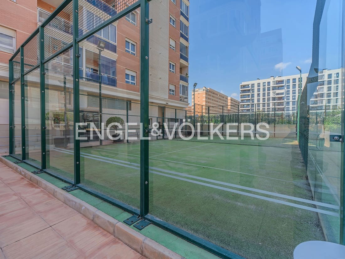 3 makuuhuone Kattohuoneisto myytävänä paikassa Alicante kaupunki mukana uima-altaan 
autotalli - 630 000 € (Ref: 9720364)