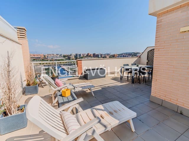 3 makuuhuone Kattohuoneisto myytävänä paikassa Paus - Poligono San Blas, Alicante kaupunki mukana uima-altaan 
autotalli - 630 000 € (Ref: 9720364)