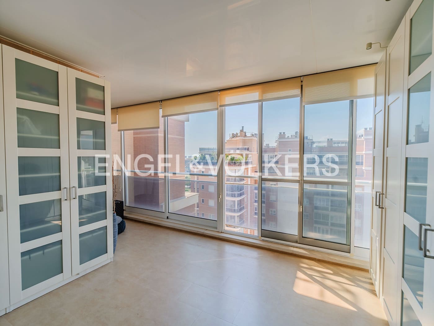 3 makuuhuone Kattohuoneisto myytävänä paikassa Alicante kaupunki mukana uima-altaan 
autotalli - 630 000 € (Ref: 9720364)