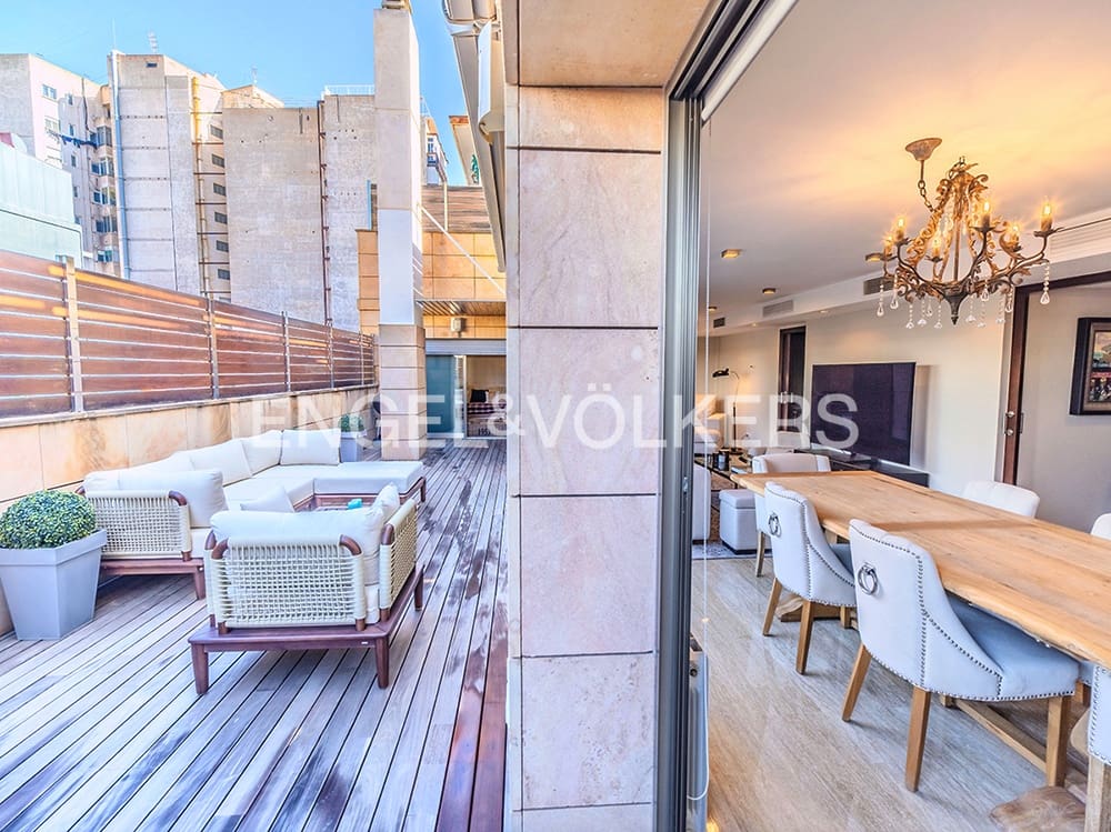 Ático de 5 habitaciones en Alicante / Alacant ciudad en venta con garaje - 1.800.000 € (Ref: 9720528)