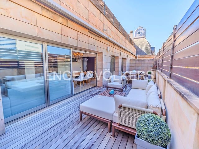 5 slaapkamer Penthouse te koop in Barrio del Centro, Alicante stad met garage - € 1.800.000 (Ref: 9720528)