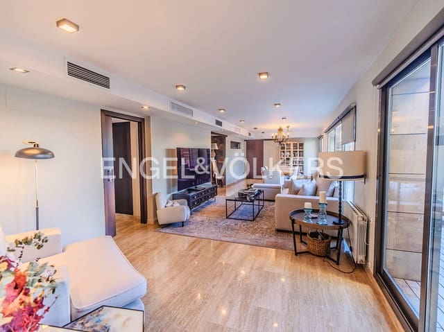 5 slaapkamer Penthouse te koop in Barrio del Centro, Alicante stad met garage - € 1.800.000 (Ref: 9720528)
