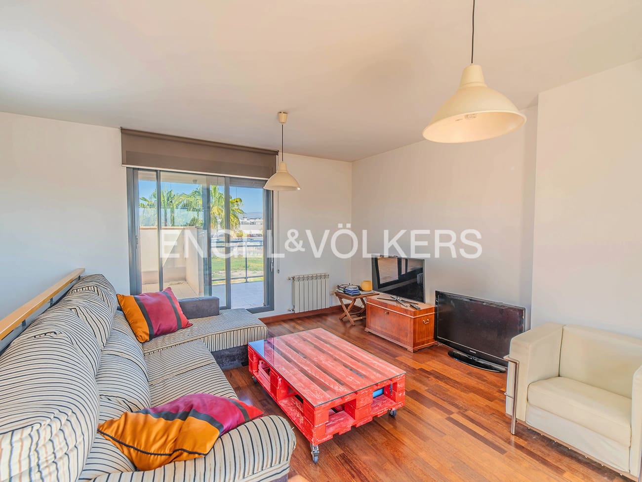 Bungalow for sale in Muchamiel / Mutxamel with pool garage - € 450,000 (Ref: 9733933)